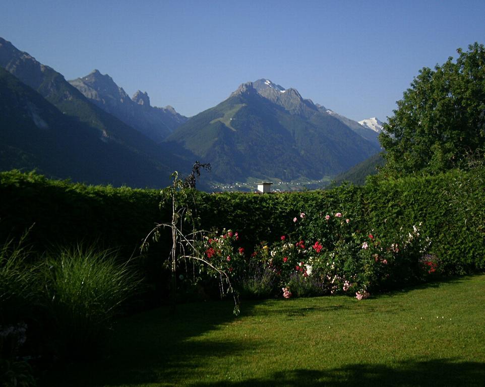 Landhaus Kirchmair Telfes im Stubai Luaran gambar
